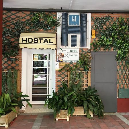 Hostal Tres Cantos Exterior foto